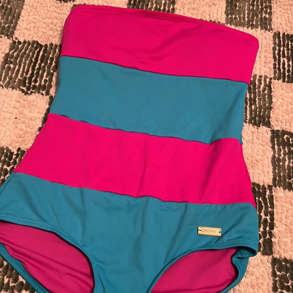 DKNY pink and turquoise Colorblock bathing suit - Picture 2 of 4